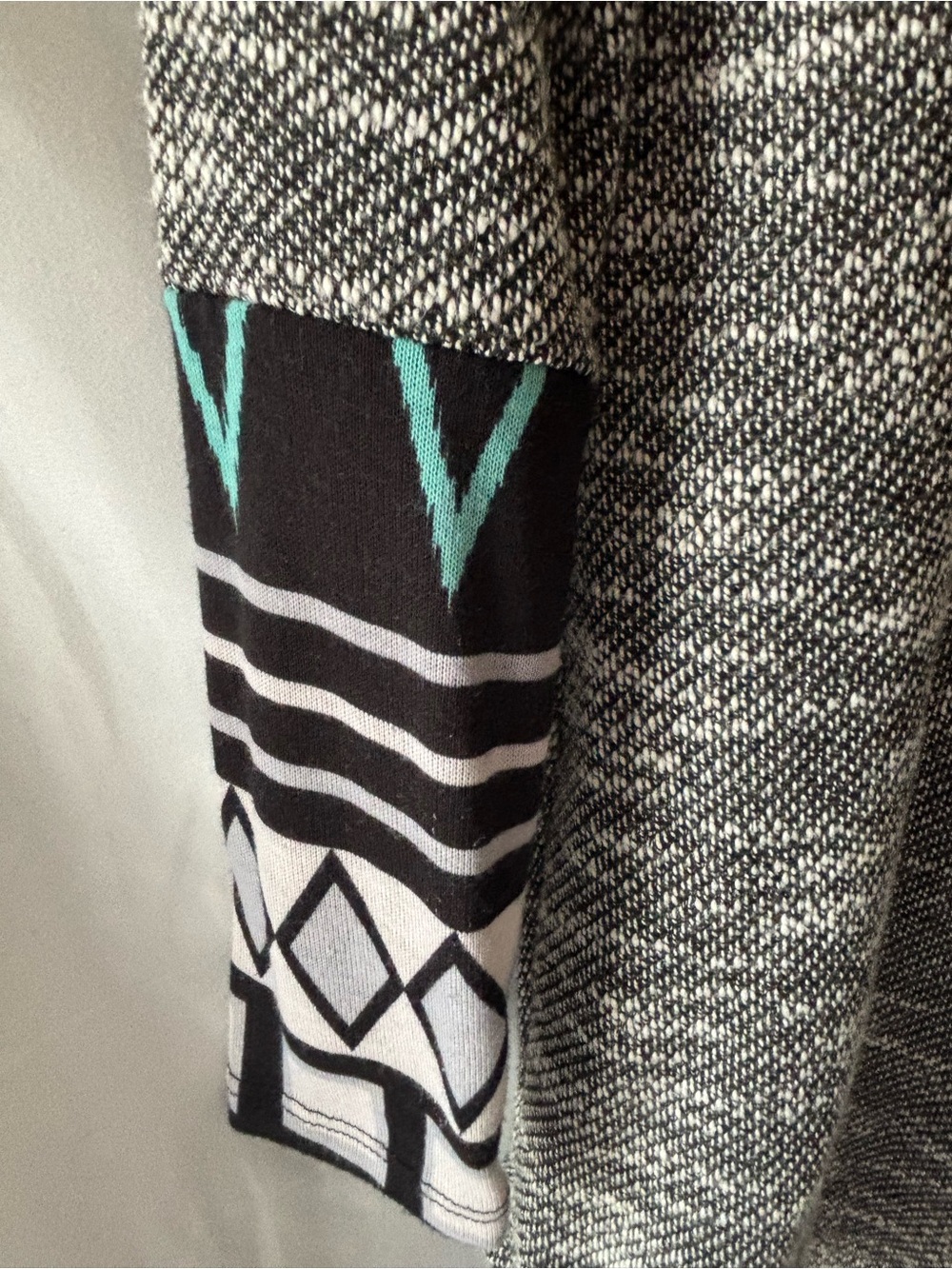 Boutique Marled Scoop-Neck Knit Sweater with Accent Pocket & Cuffs, Small - Picture 3 of 4